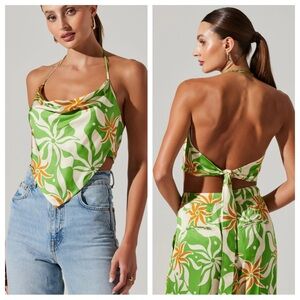 NWT Astr the Label Layra Handkerchief Top Green Mustard Print Size Small